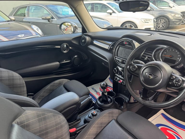 2019 MINI Hatch 1.5 Cooper Classic Hatchback 3dr Petrol Manual Euro 6 (s/s) (136 ps) HATCHBACK Pe...