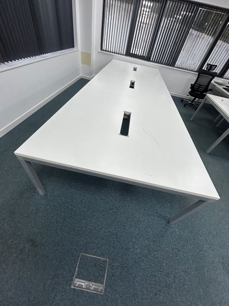 Office Clearance – Free Desks/Tables (Collection Only, HP2 4TP) - Call for any enquiries