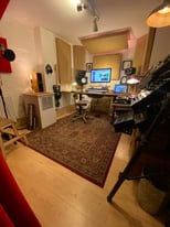 🎧Music Studio / 🎹 Production Room 