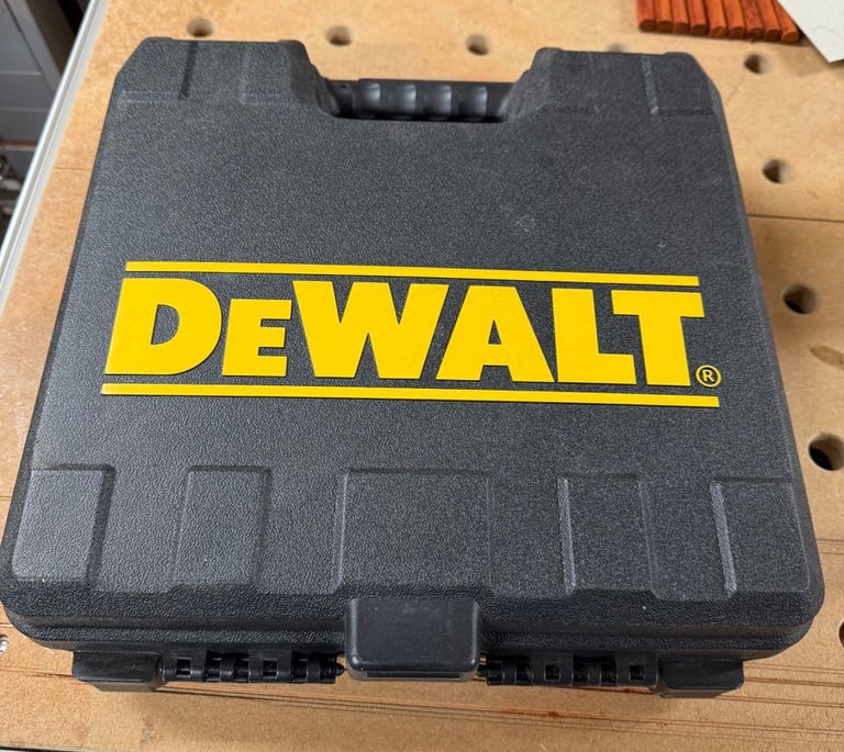 DeWalt Brad Nailer with Compressor and Hose