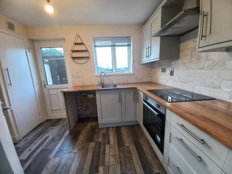 House to let in Poyntzpass 