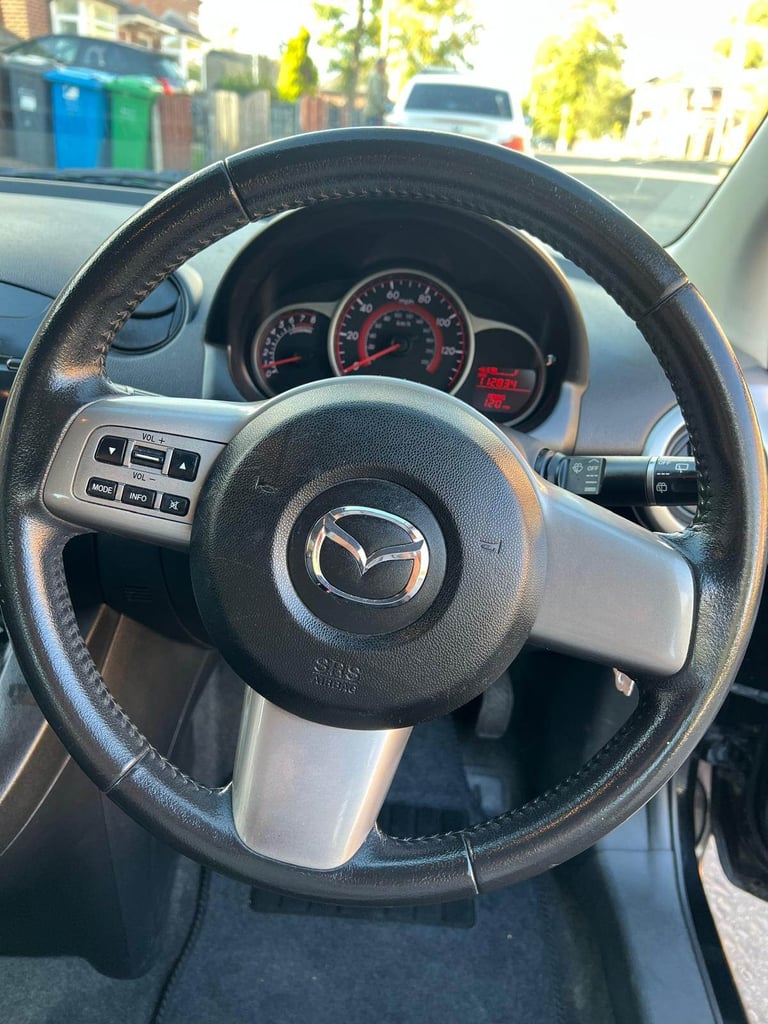 Mazda, 2, Hatchback, 2010, Manual, 1349 (cc),5 doors - Image 12