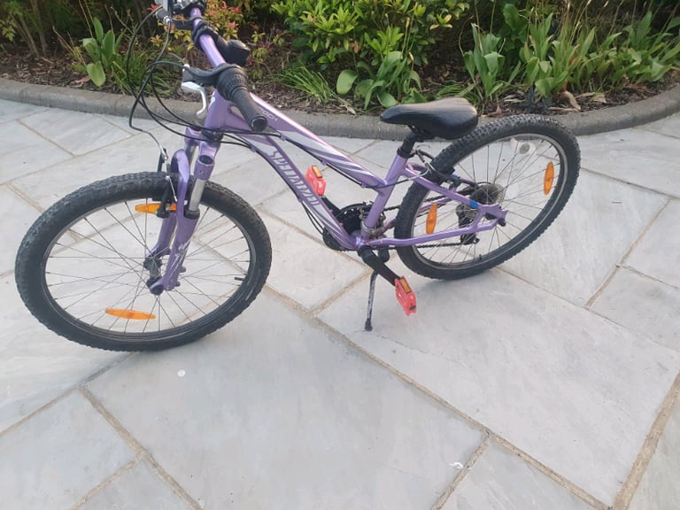 Girls Specialized Hotrock Purple Mountain Bike 21 Speed Shimano Age 9-