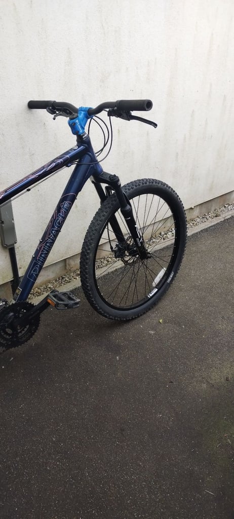 Pinnacle 26inch wheels, frame 19 inches 