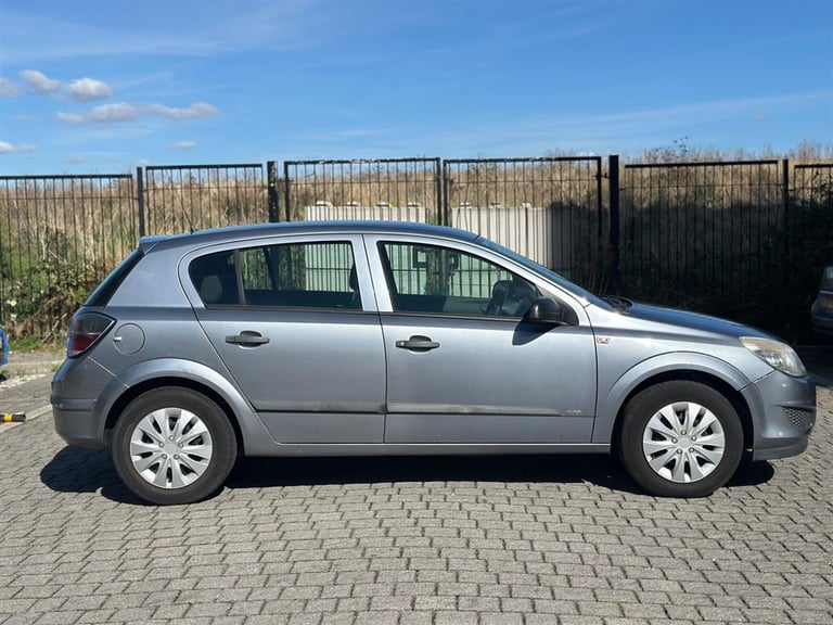 2008 Vauxhall Astra 1.8i 16v Life 5dr Hatchback Petrol Automatic