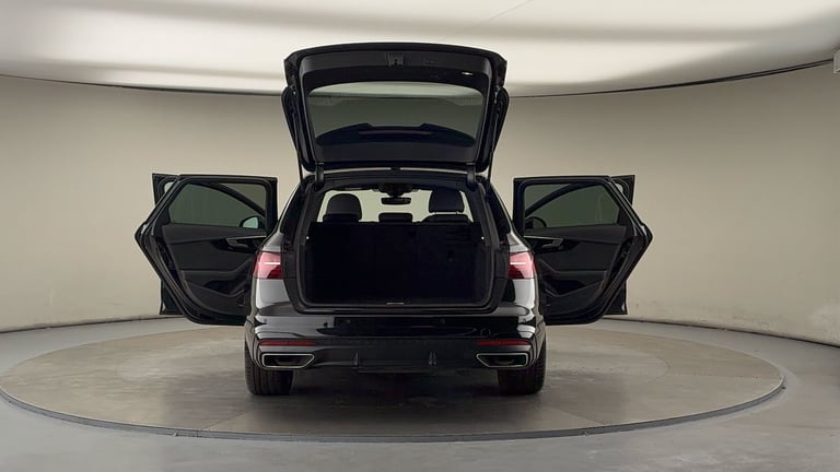 2022 Audi A4 Avant 2.0 TFSI 40 Black Edition Estate 5dr Petrol S Tronic Euro 6 (s/s) (204 ps) Est...