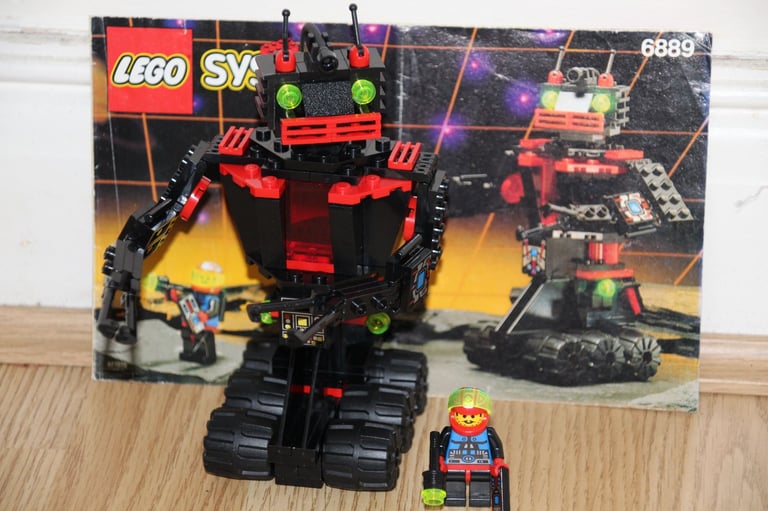 Lego Spyrius 6889 Recon Robot  * complete with instructions *