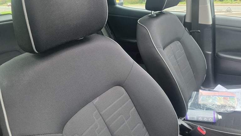 2011 Kia Venga 1.6 3 5dr Auto HATCHBACK Petrol Automatic