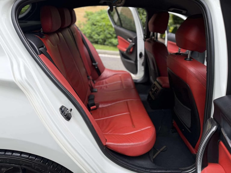 BMW, 1 SERIES, Hatchback, 2017, Semi-Auto, 2998 (cc), 5 doors