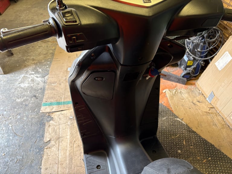 Honda ses dylan 125