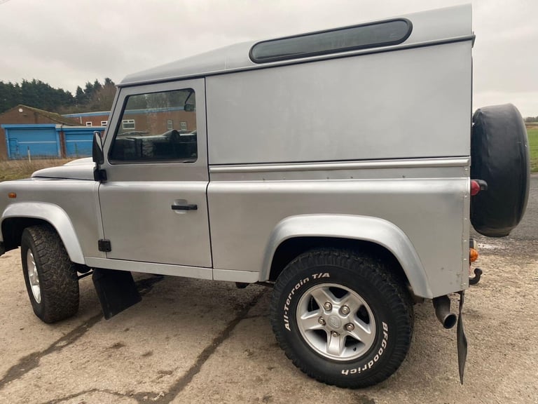 2008 Land Rover Defender 90 2.4 TDCi County Hard Top SUV 4WD SWB Euro 4 3dr PANEL VAN Diesel Manual