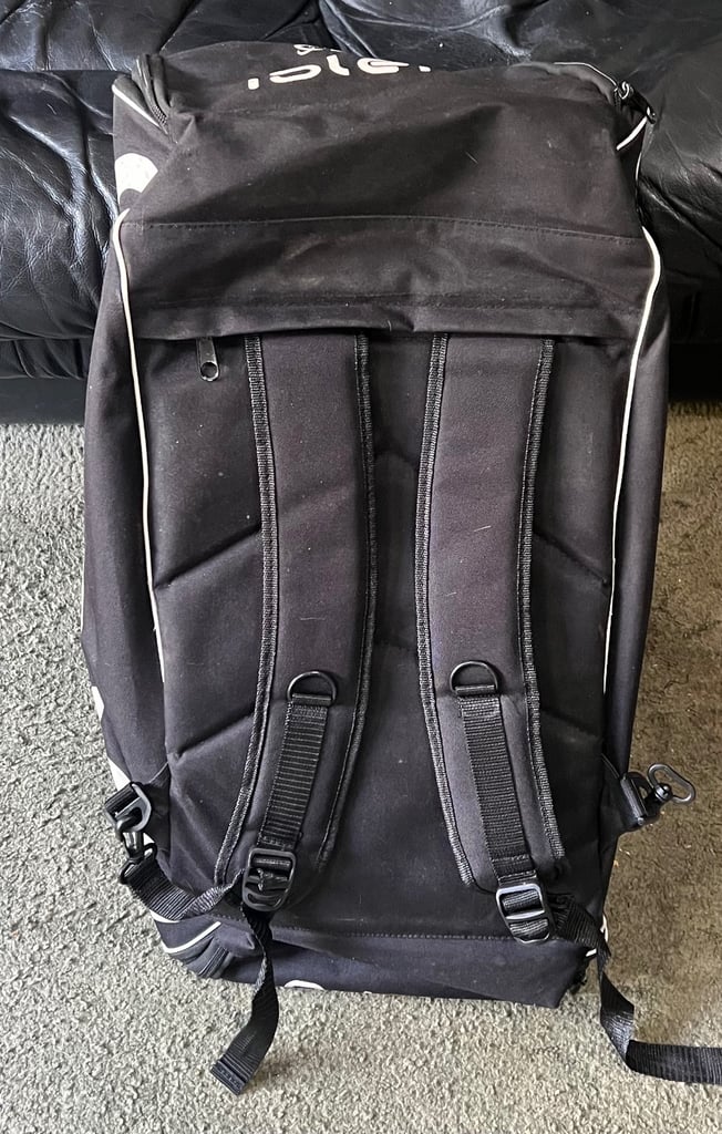 ISLERO MMA SPORTS KIT BAG