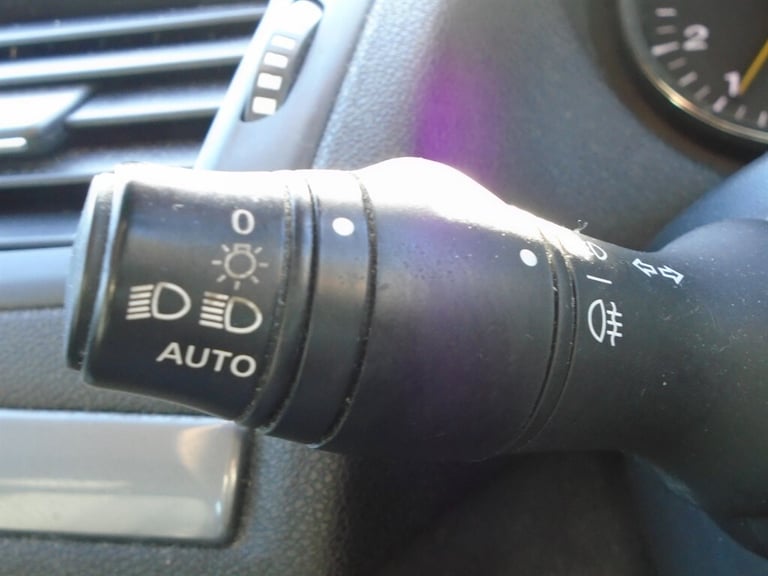 2015 Renault Megane 1.5 dCi Dynamique Nav 5dr HATCHBACK DIESEL Manual