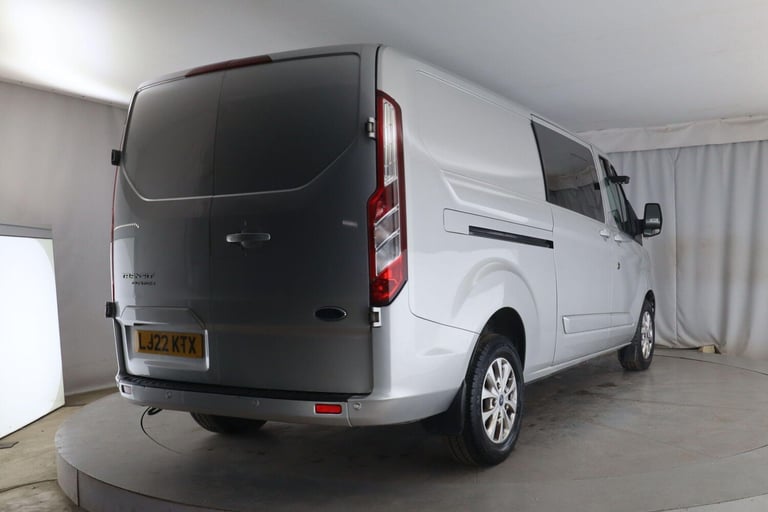  Ford Transit Custom 2.0 320 EcoBlue Limited Crew Van L2 H1 Euro 6 (s/s) 5dr (6 Seat) Diesel Manual
