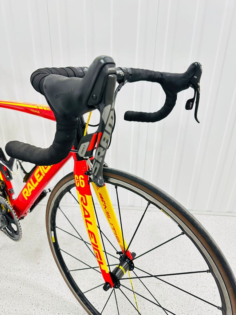 RALEIGH TEAM MILITIS Size/M Full Carbon Road Bike 