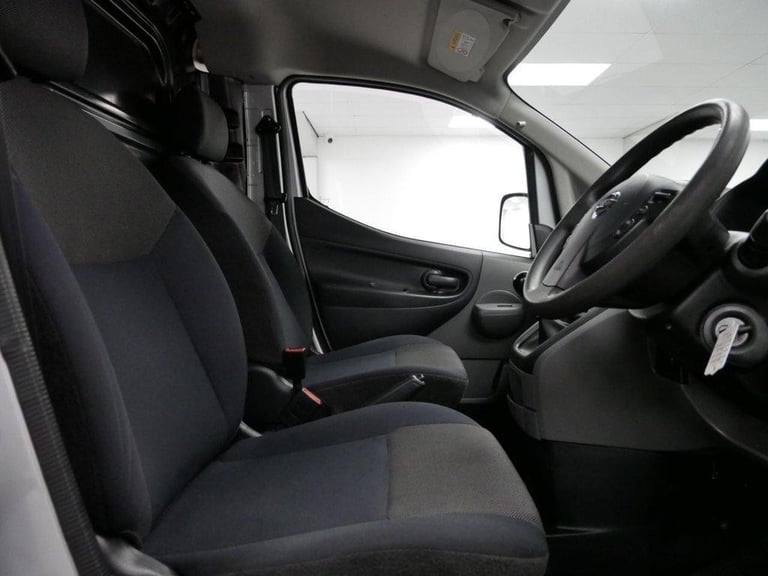 2017 NISSAN NV200 1.5 DCI 90 BHP TEKNA EDITION 6 DOOR ( AIR CON + SAT NAV )