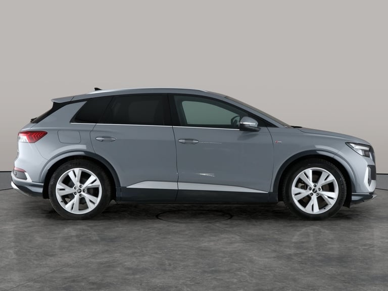 2021 Audi Q4 e-tron 40 S line SUV 5dr Electric Auto 82kWh (204 ps) - BLUETOOTH - CRUISE - SPEED S...