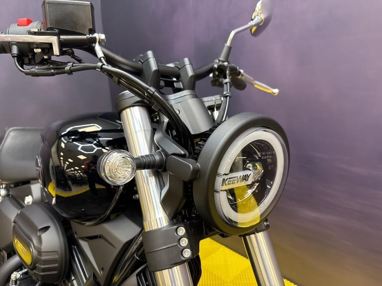 Keeway RK V125C 125cc V-Twin Learner Legal Custom Cruiser