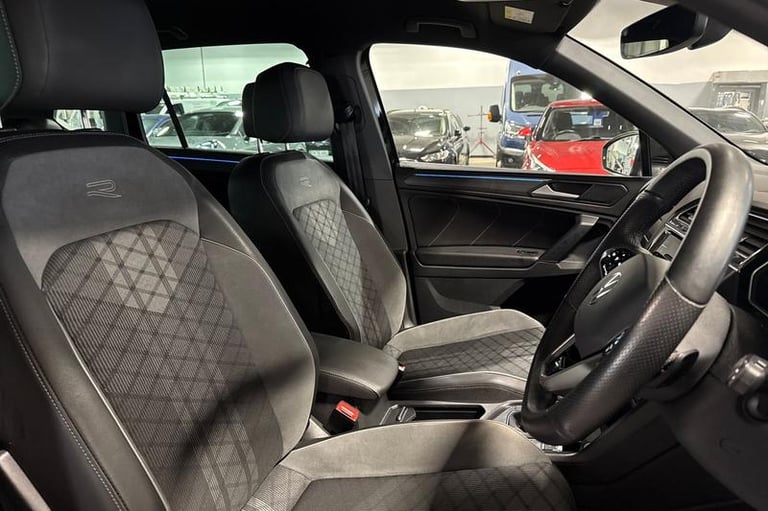 2023 Volkswagen Tiguan 2.0 TDI R-Line 5dr DSG ESTATE DIESEL Automatic