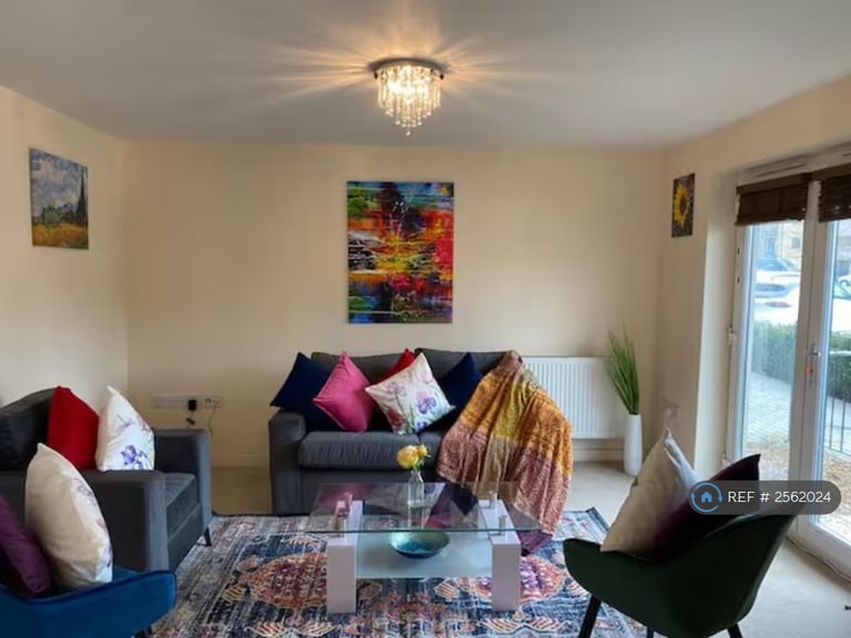 2 bedroom flat in Circus Drive, Cambridge, CB4 (2 bed) (#2562024)
