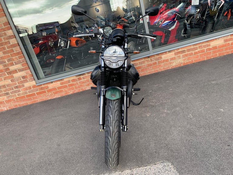 Moto Guzzi V7 CENTANARIO - ONE OWNER - 2 YEAR WARRANTY 