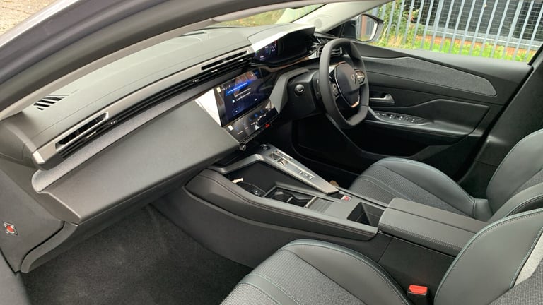 2025 Peugeot 308 SW 1.6 12.4kWh Allure Estate 5dr Petrol Plug-in Hybrid e-EAT Euro 6 (s/s) (180 E...