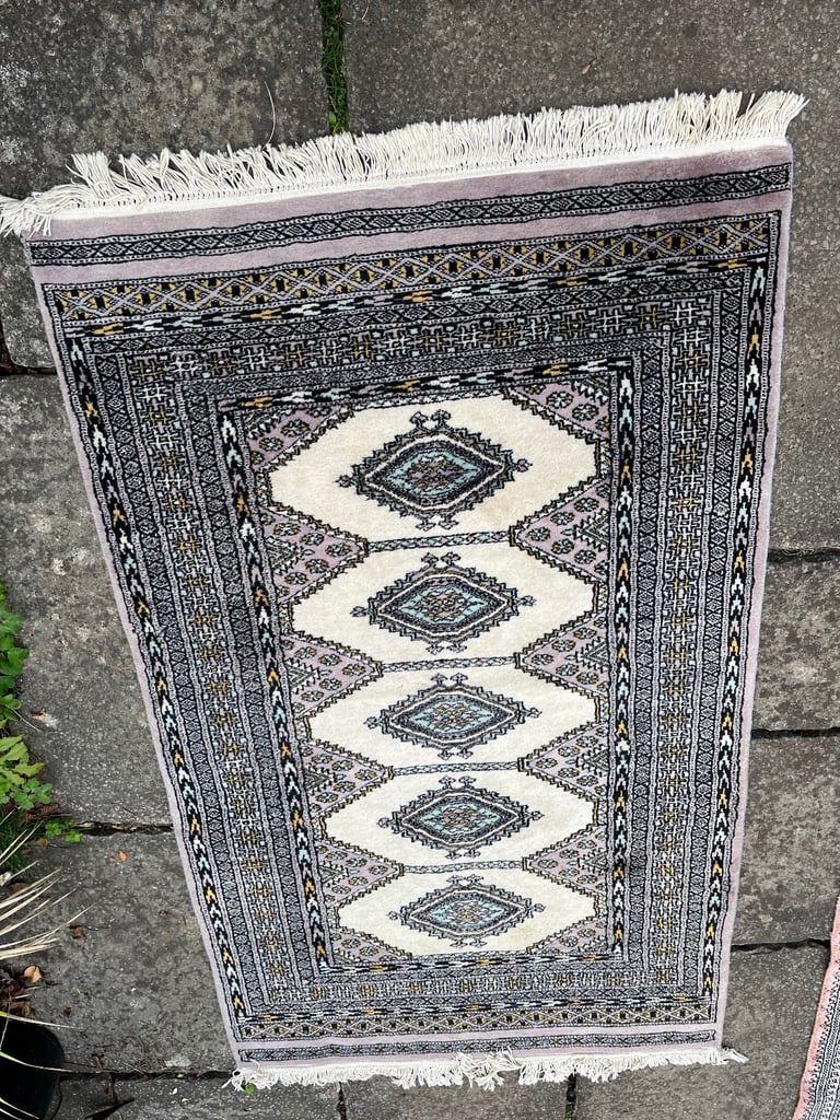 Pakistani Bokhara rug