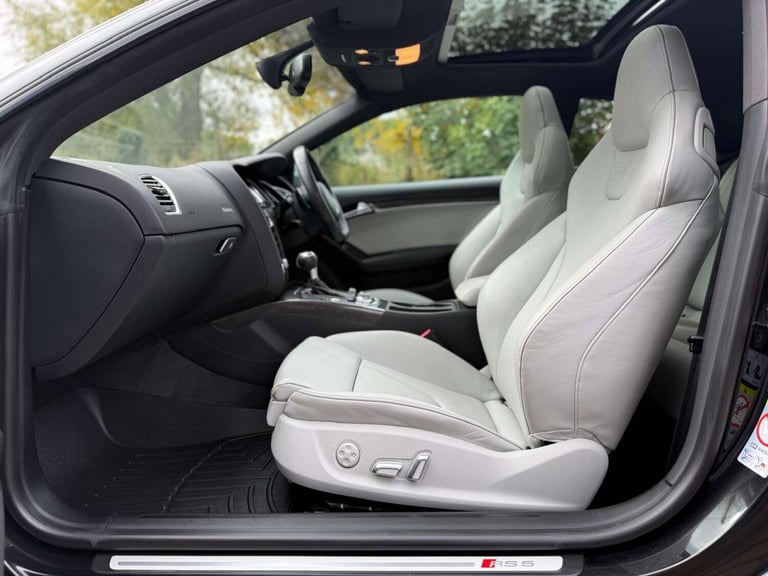 2014 Audi A5 4.2 RS 5 FSI Quattro Auto 4WD 2dr Coupe Petrol Automatic