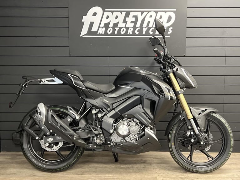 Keeway RKF 125cc Super Sport Naked Motorcycle Stylish Commuter Street Fighter