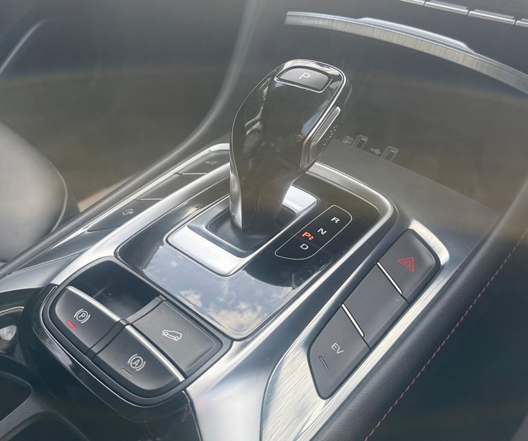 2022 MG MG HS 1.5 T-GDI 16.6kWh Exclusive Auto Euro 6 (s/s) 5dr ESTATE Petrol/Electric Hybrid Aut...