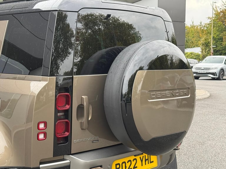 2022 Land Rover Defender 110 2.0 P400e 15.4kWh X-Dynamic HSE SUV 5dr Petrol Plug-in Hybrid Auto 4...