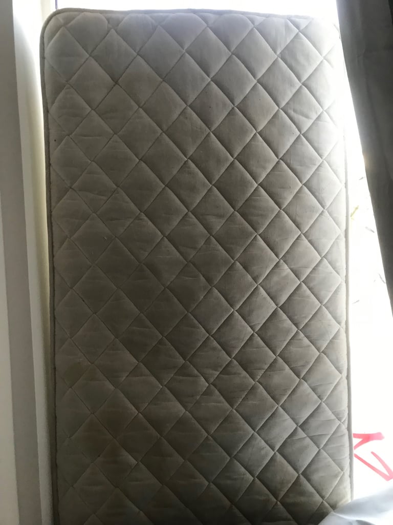 Used dreams Single bed with a mattress 