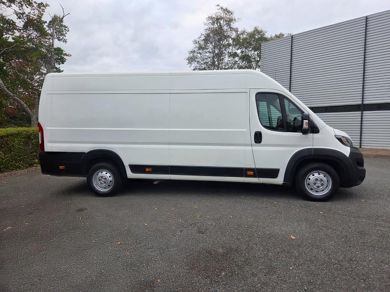 2018 Peugeot Boxer 2.0 BlueHDi 435 Professional L4 H2 Euro 6 5dr PANEL VAN Diesel Manual