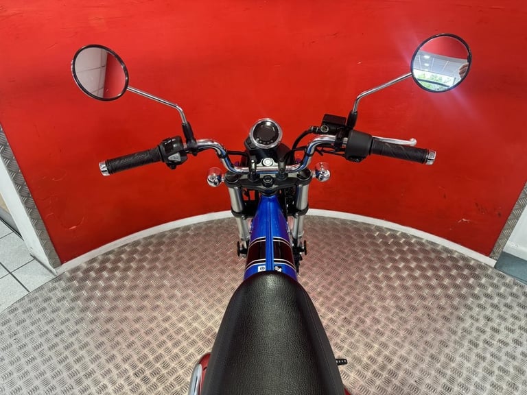 2024 '74' Honda ST125 Dax 