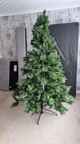 6ft luxury Christmas tree