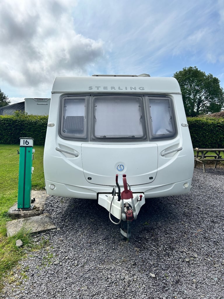 STERLING ECCLES 440 4 BERTH