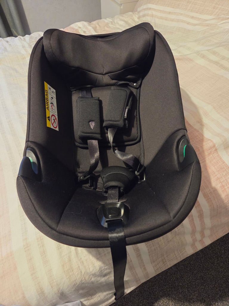 image for Venicci engo car seat