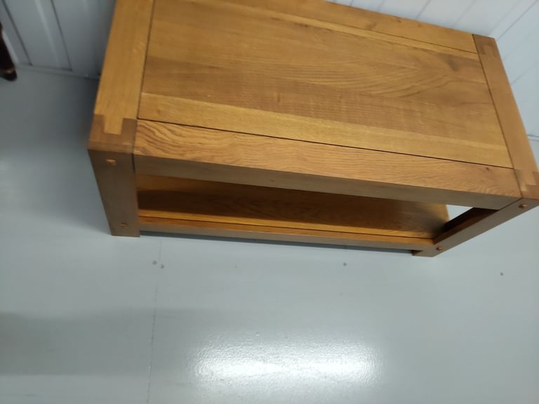 Oak coffee table 