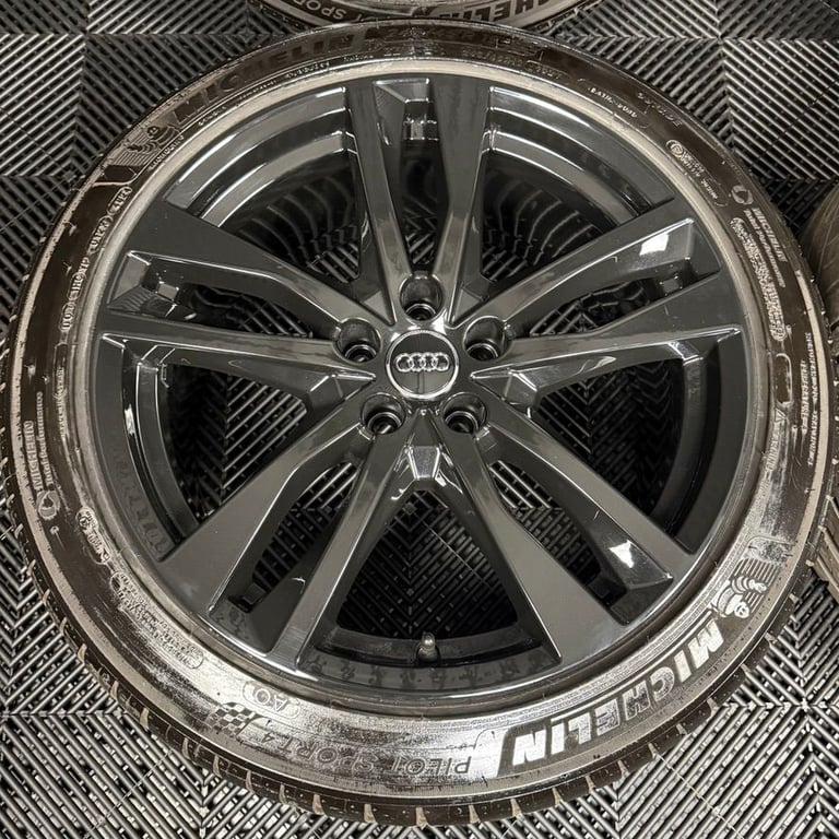 19" GENUINE AUDI A6 C8 S LINE BLACK 5 DOUBLE SPOKE ALLOY WHEELS TYRES
