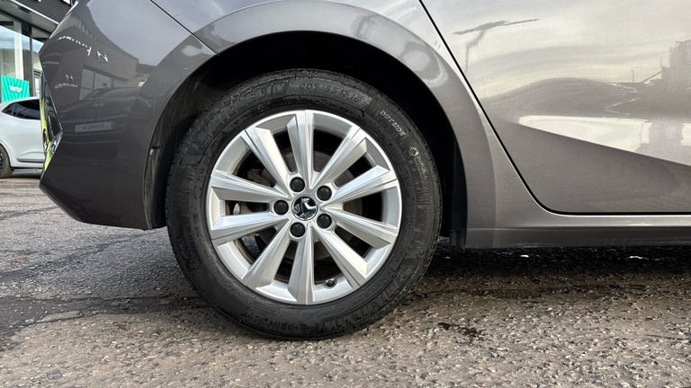 2022 Vauxhall Astra 1.2 Turbo Design 5dr HATCHBACK PETROL Manual