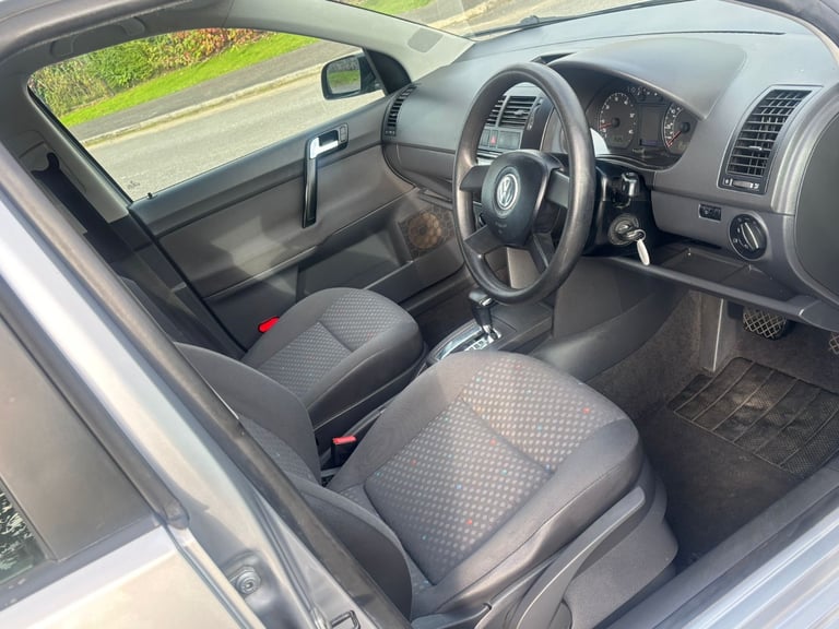 AUTOMATIC Volkswagen polo , MOT Oct 26
