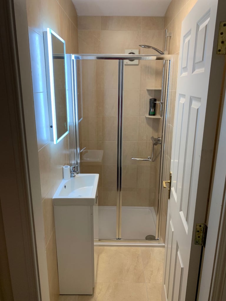 House with Double Rooms Available for Rent - 90 Malone Avenue Belfast 