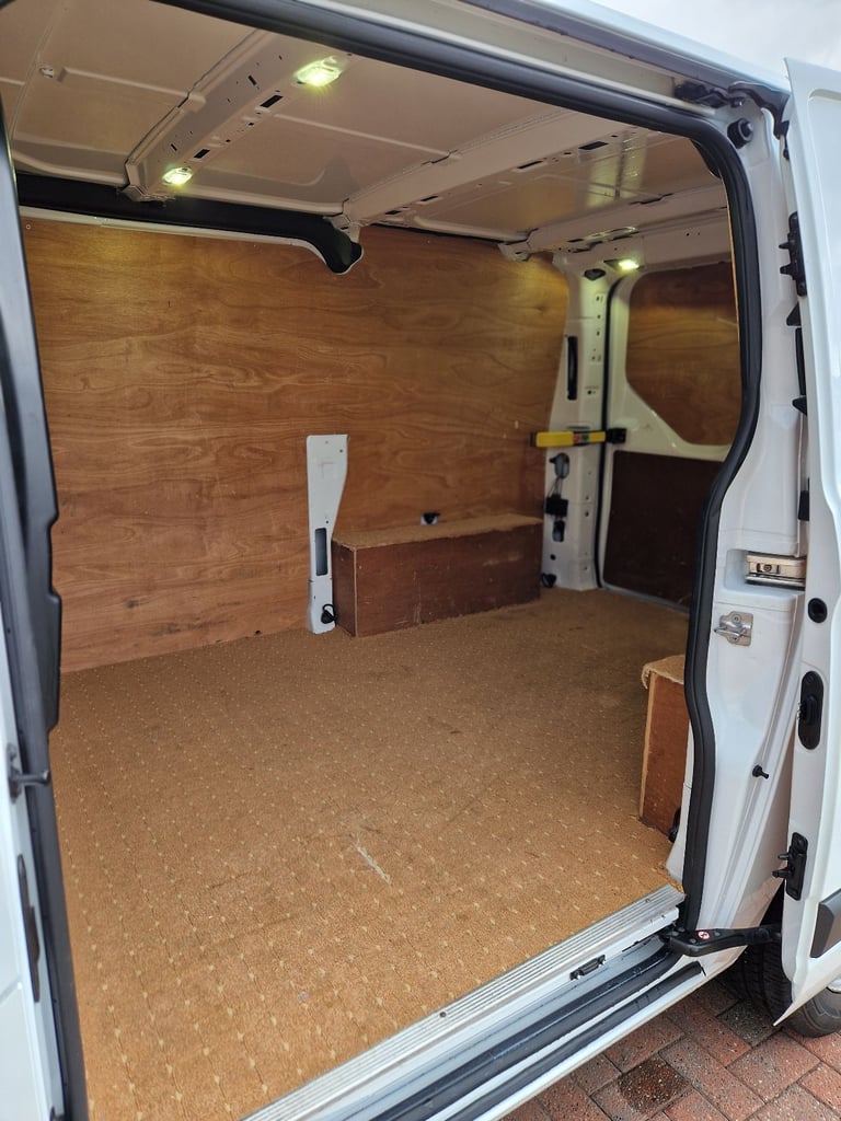 Ford, TRANSIT CUSTOM, Panel Van, 2017, Manual, 1996 (cc)