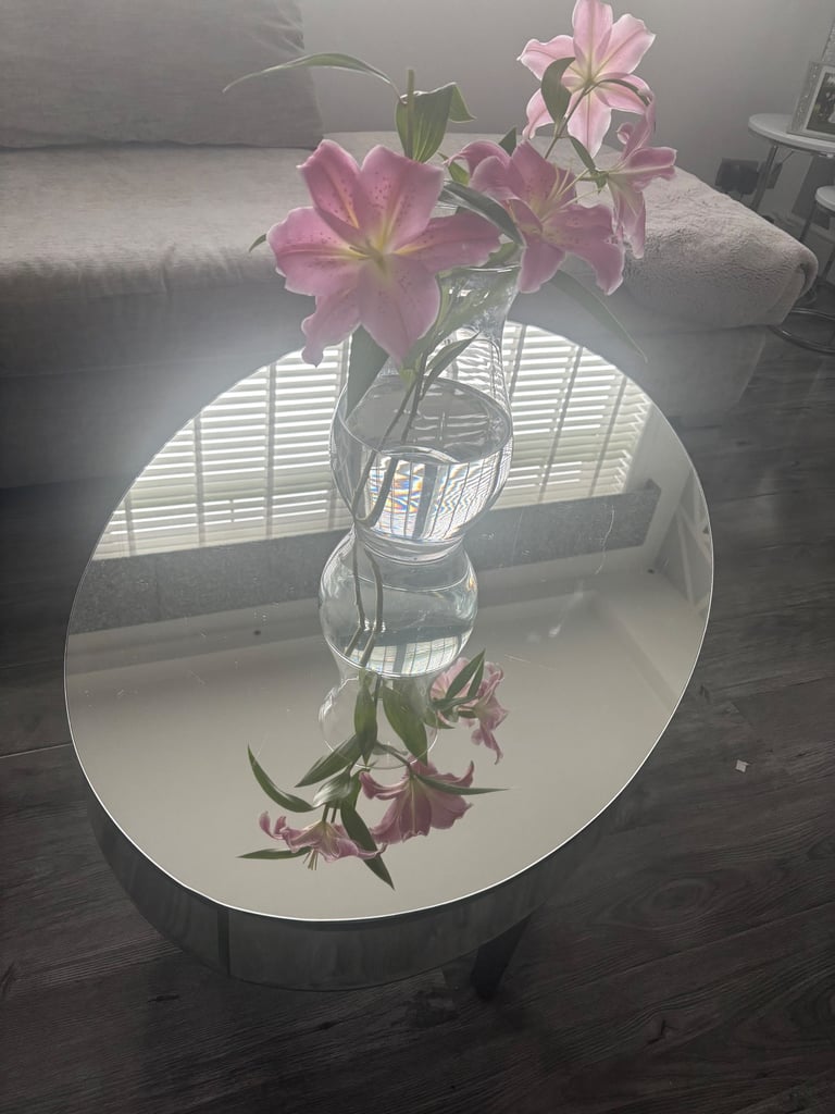 Next oval mirror table 