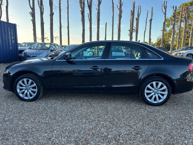 2009 Audi A4 2.0 TDI Executive SE Saloon 4dr Diesel Manual Euro 4 (143 ps) Saloon Diesel Manual