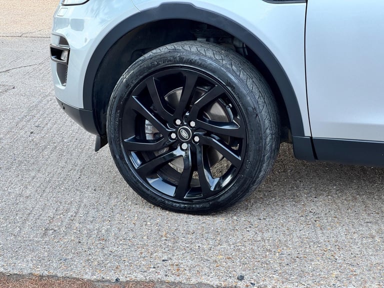 2017 Land Rover Discovery Sport 2.0 SD4 HSE Black Auto 4WD Euro 6 (s/s) 5dr ESTATE Diesel Automatic