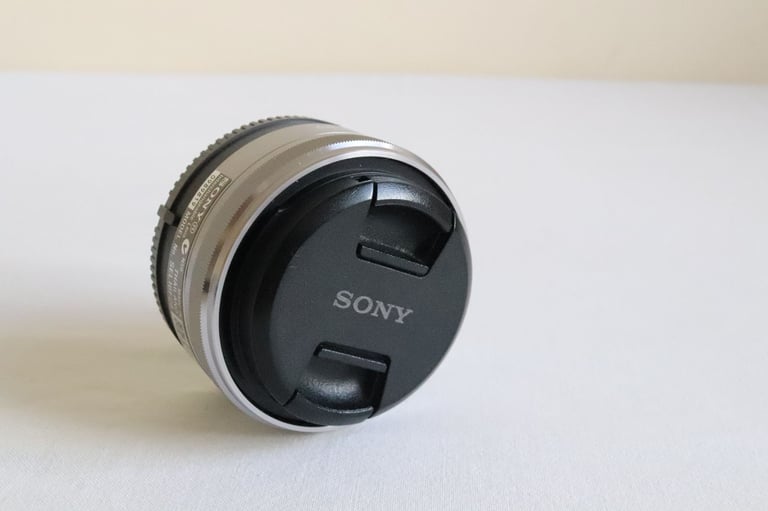 SONY E 16mm F/2.8 SEL16F28 E-Mount Wide Angle