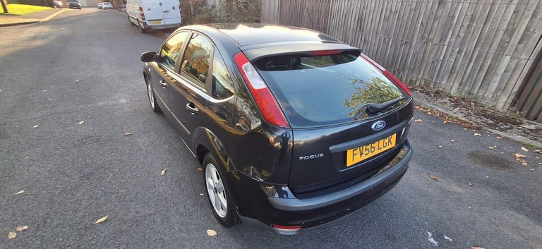 2006 Ford Focus 1.6 Zetec 5dr [Climate Pack] HATCHBACK PETROL Manual
