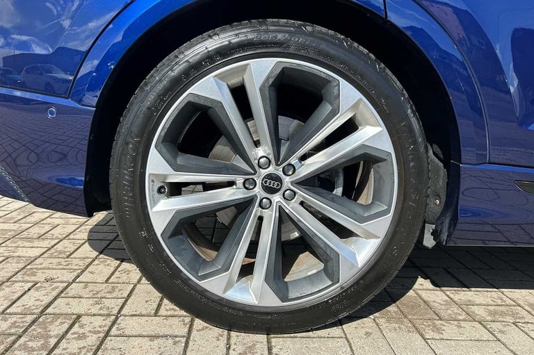 2022 Audi Q8 55 TFSI Quattro Black Edition 5dr Tiptronic ESTATE PETROL Automatic