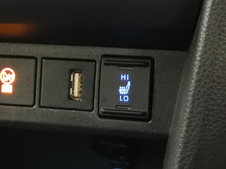 2022 Toyota Yaris Cross 1.5 VVT-h Dynamic SUV 5dr Petrol Hybrid E-CVT AWD Euro 6 (s/s) (116 ps) -...